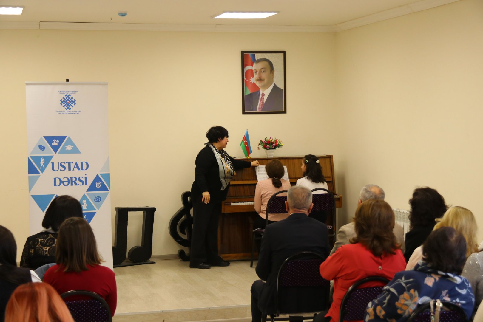 В Габале прошли мастер-классы по исполнению на фортепиано и таре (ФОТО)