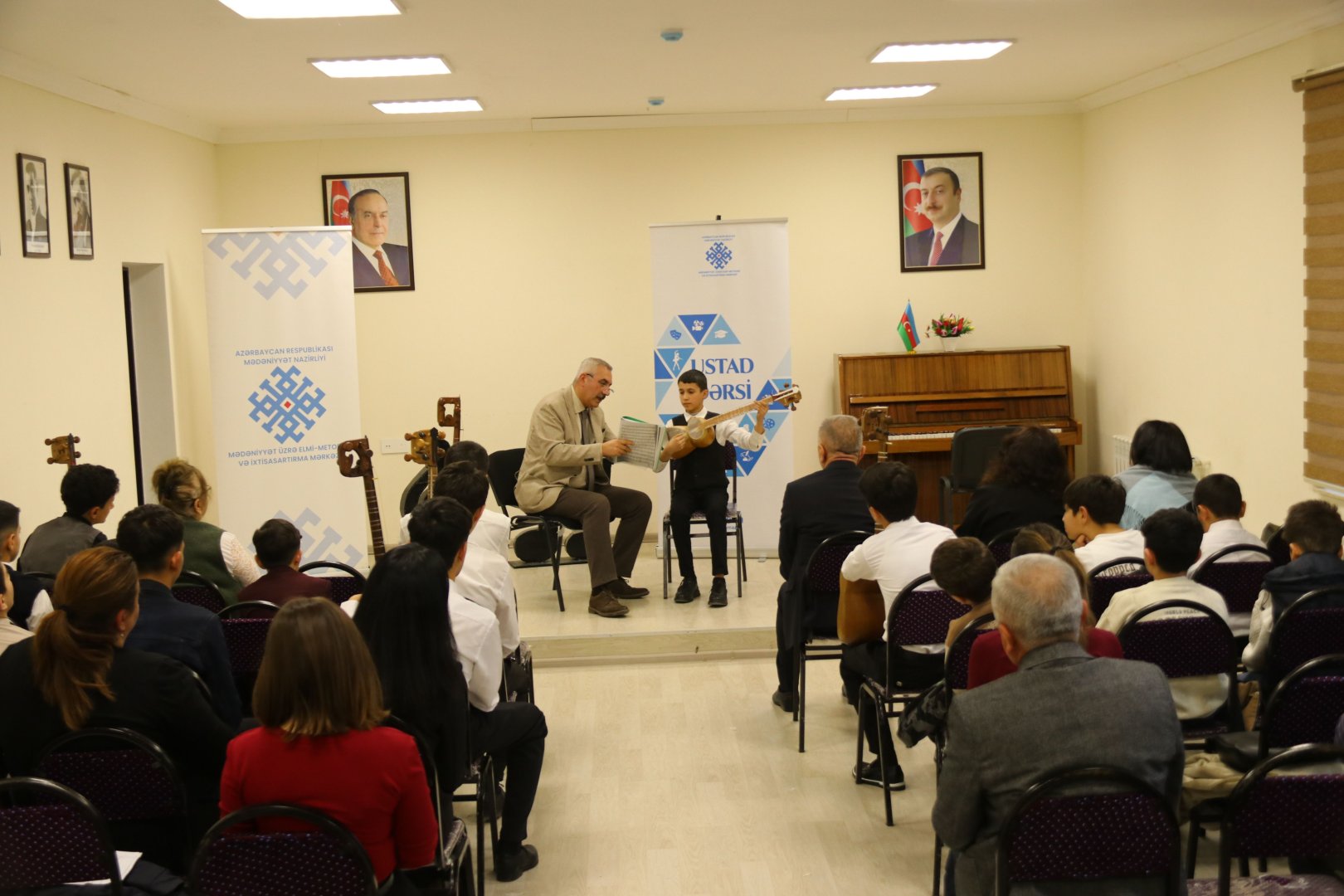 В Габале прошли мастер-классы по исполнению на фортепиано и таре (ФОТО)