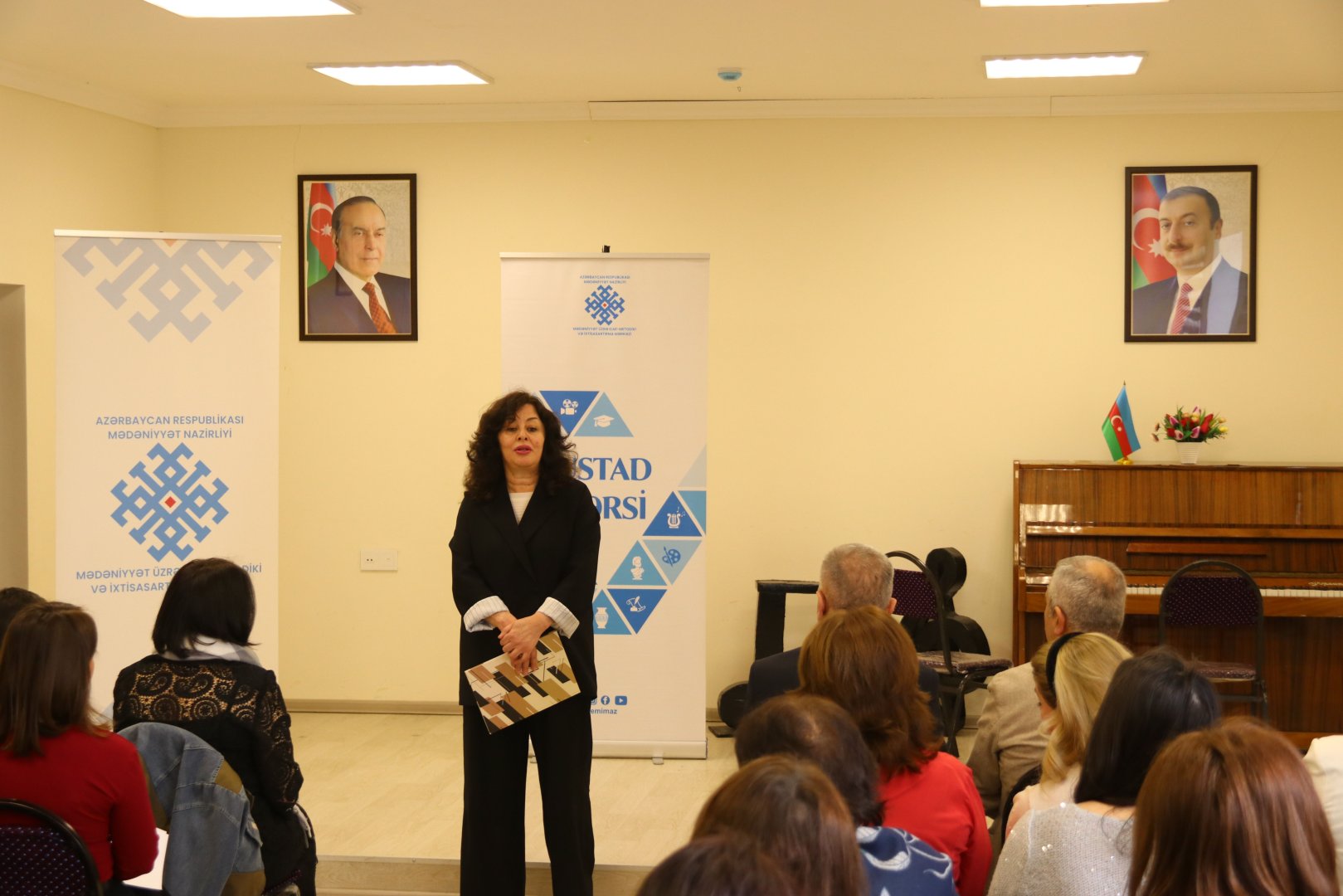 В Габале прошли мастер-классы по исполнению на фортепиано и таре (ФОТО)