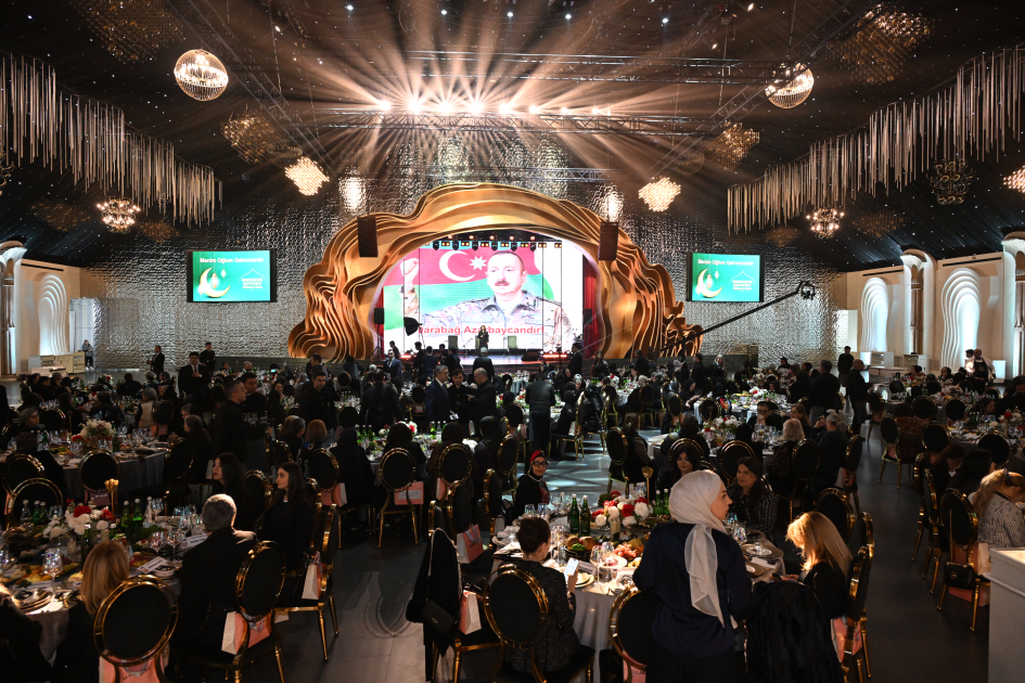 Вице-президент Фонда Гейдара Алиева Лейла Алиева приняла участие в ифтаре вместе с семьями шехидов (ФОТО)