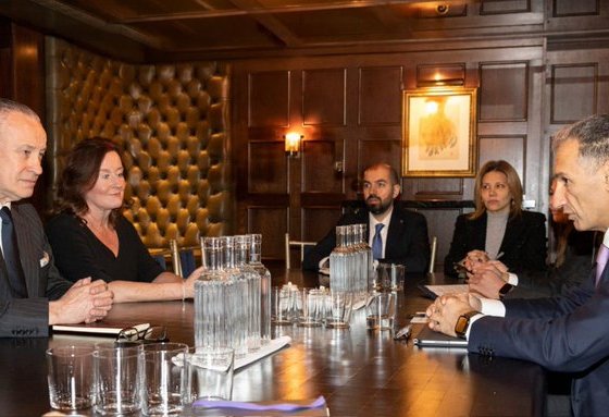 Минтранспорта Азербайджана и Dell Technologies обсудили сотрудничество в сфере ИИ