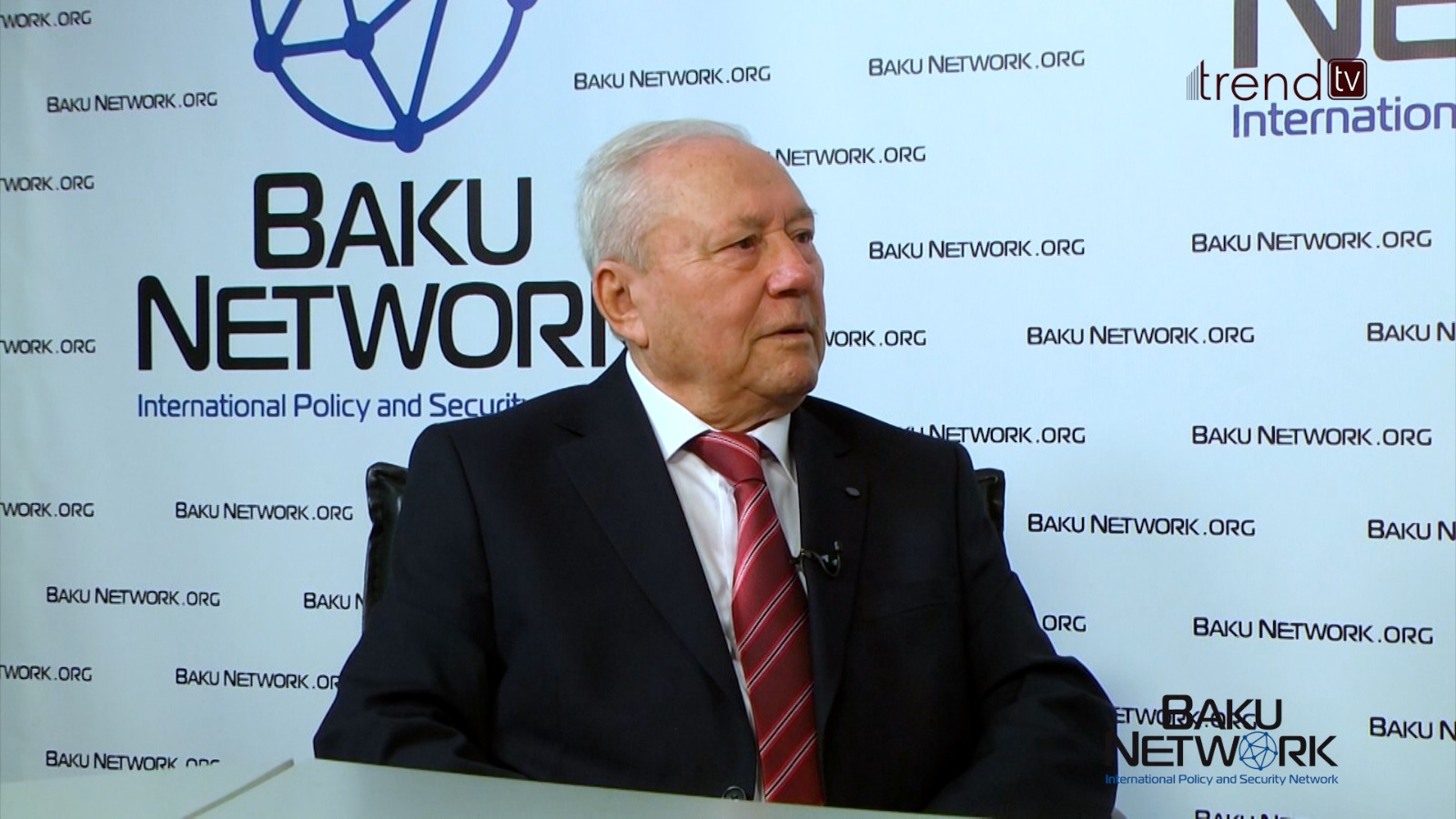 Мы сможем добиться долгосрочного мира на Южном Кавказе - Юсиф Ахундзаде в передаче "Диалог с Тофиком Аббасовым" (ФОТО/ВИДЕО)