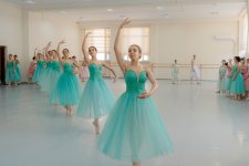 Вице-президент Фонда Гейдара Алиева Лейла Алиева посетила Бакинскую хореографическую академию (ФОТО)