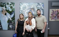 О чувствах, вдохновении и женском восприятии мира – в Баку открылась выставка в честь 8 Марта (ФОТО)