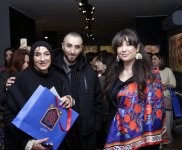 О чувствах, вдохновении и женском восприятии мира – в Баку открылась выставка в честь 8 Марта (ФОТО)