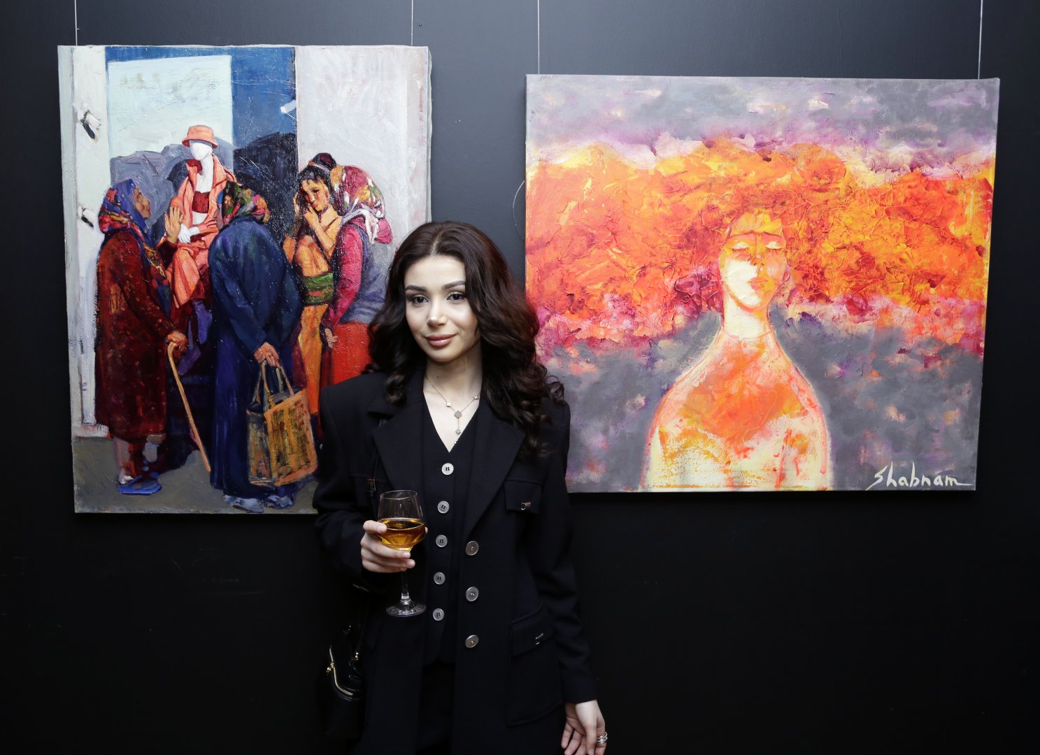 О чувствах, вдохновении и женском восприятии мира – в Баку открылась выставка в честь 8 Марта (ФОТО)