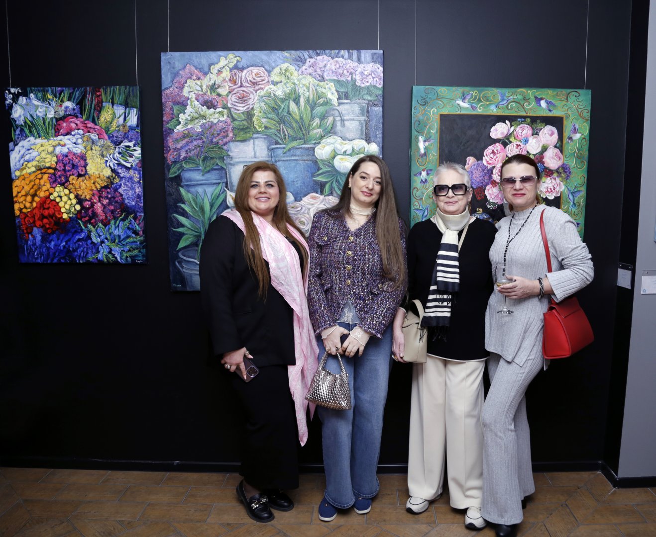 О чувствах, вдохновении и женском восприятии мира – в Баку открылась выставка в честь 8 Марта (ФОТО)