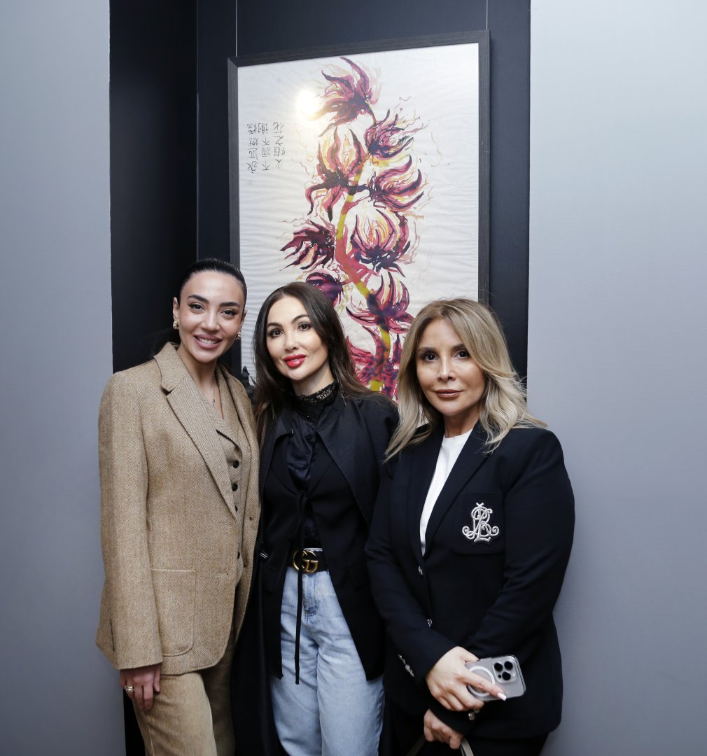 О чувствах, вдохновении и женском восприятии мира – в Баку открылась выставка в честь 8 Марта (ФОТО)