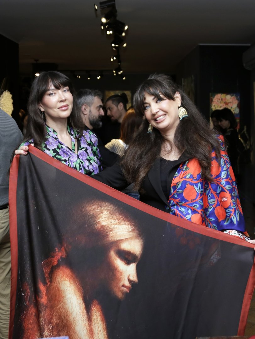 О чувствах, вдохновении и женском восприятии мира – в Баку открылась выставка в честь 8 Марта (ФОТО)