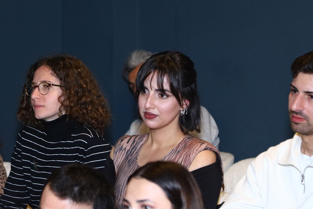 Режиссер-любитель представил в Баку два фильма, снятых за 214 манатов (ФОТО)