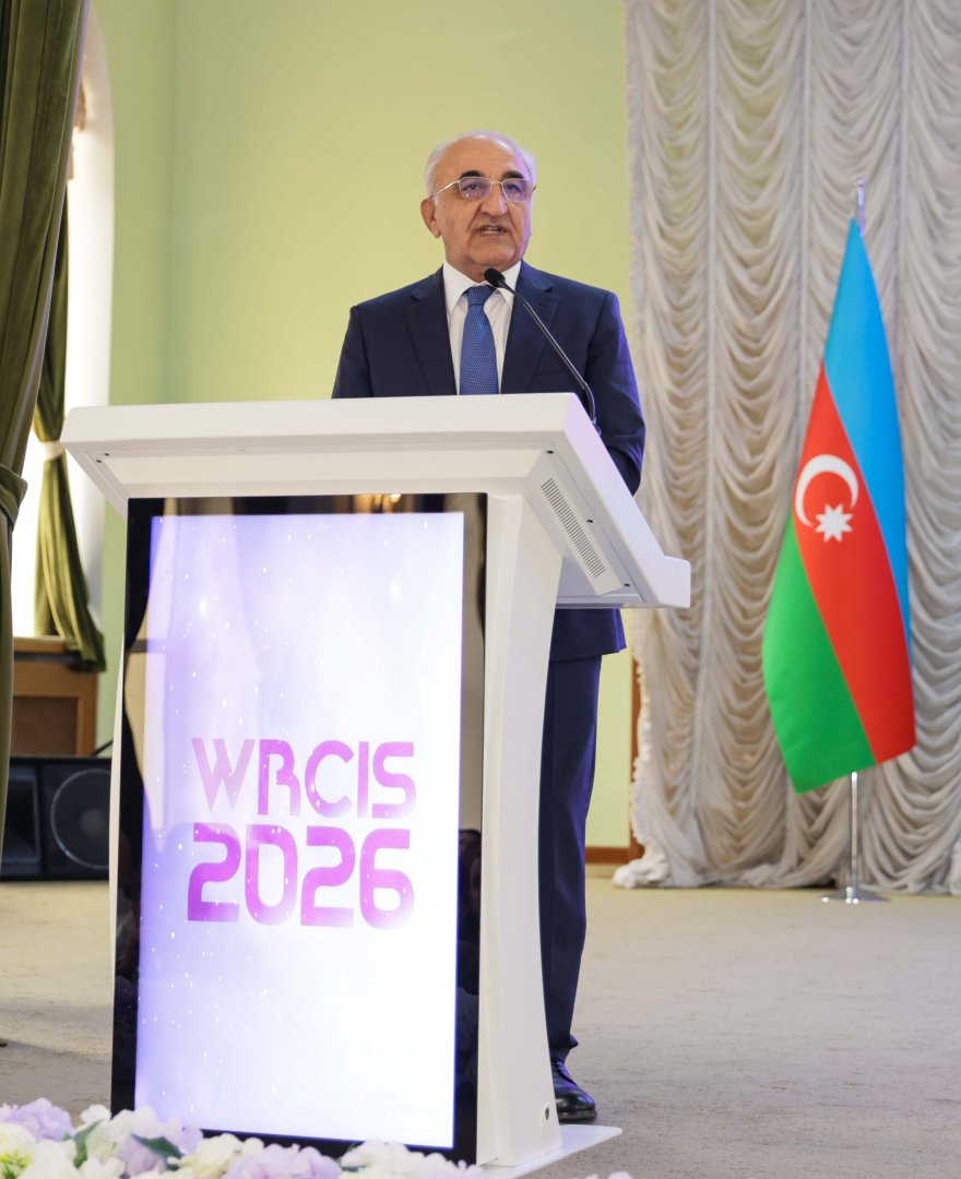 UNEC состоялся 1-й Международный симпозиум на тему “Роль женщин в устойчивом социально-экономическом развитии” (ФОТО)