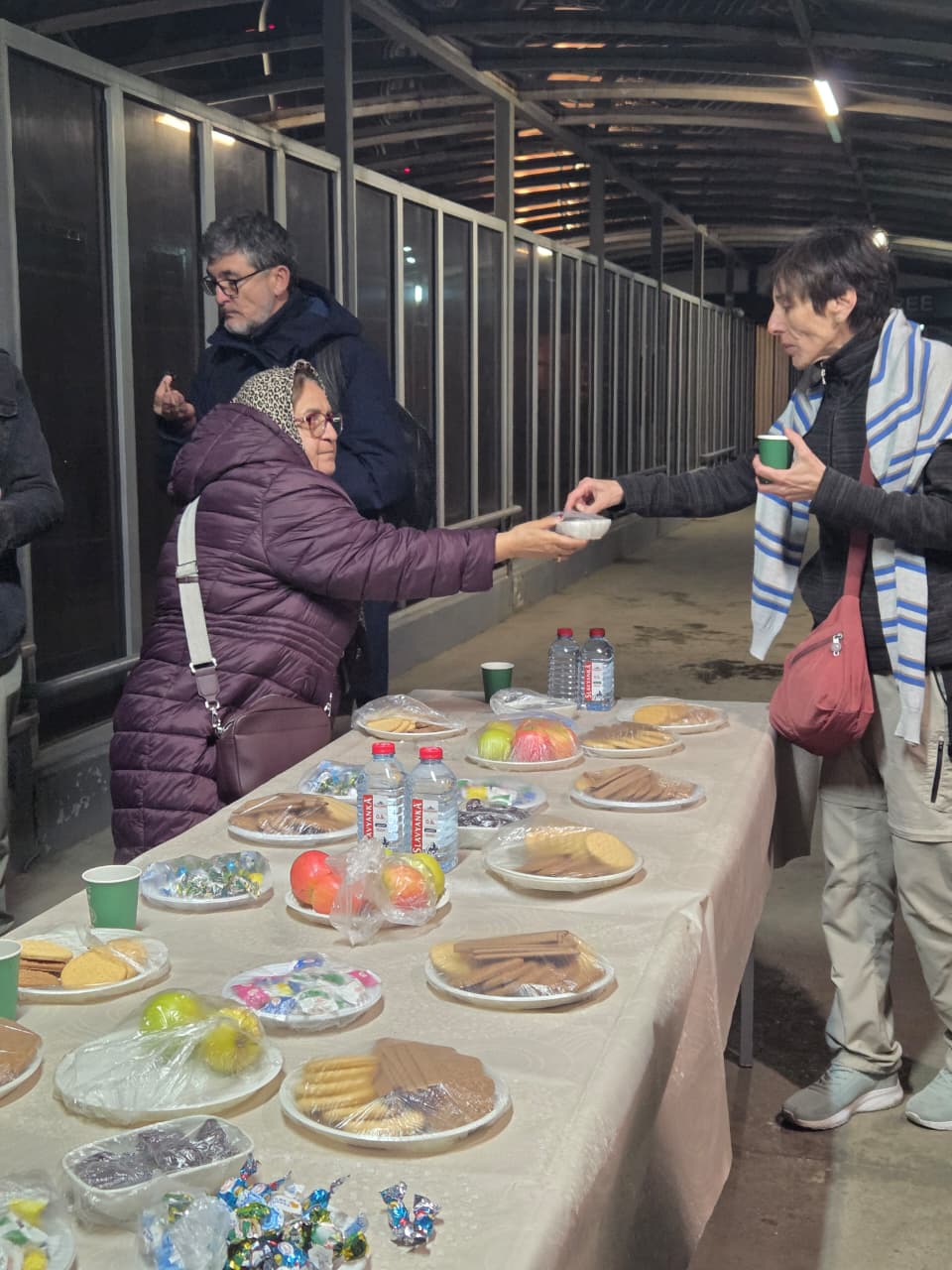 Из Ирана через Азербайджан эвакуированы 1873 человек (ФОТО)