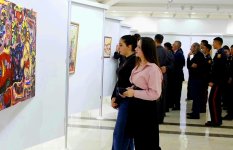 В Нахчыване открылась выставка "Женщины и цветы", посвящённая 8 марта (ФОТО)