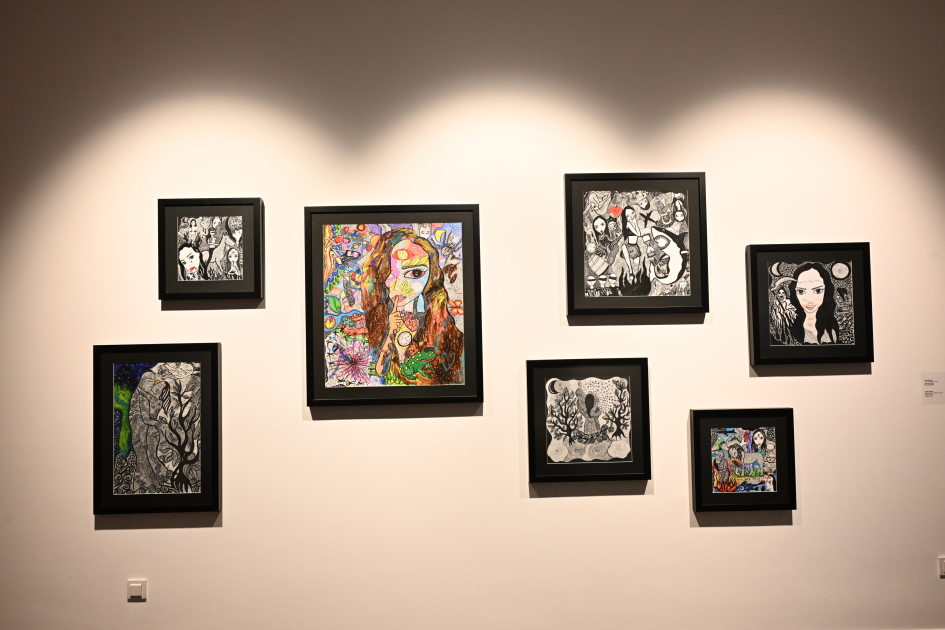 Вице-президент Фонда Гейдара Алиева Лейла Алиева приняла участие в групповой выставке «Дом с видом на пейзаж» (ФОТО)