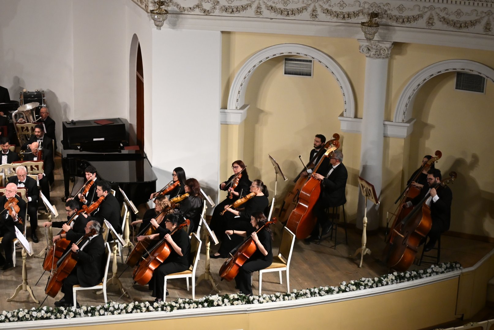 Мартовский вечер в Баку - от современных мотивов до шедевров мировой музыки (ФОТО)