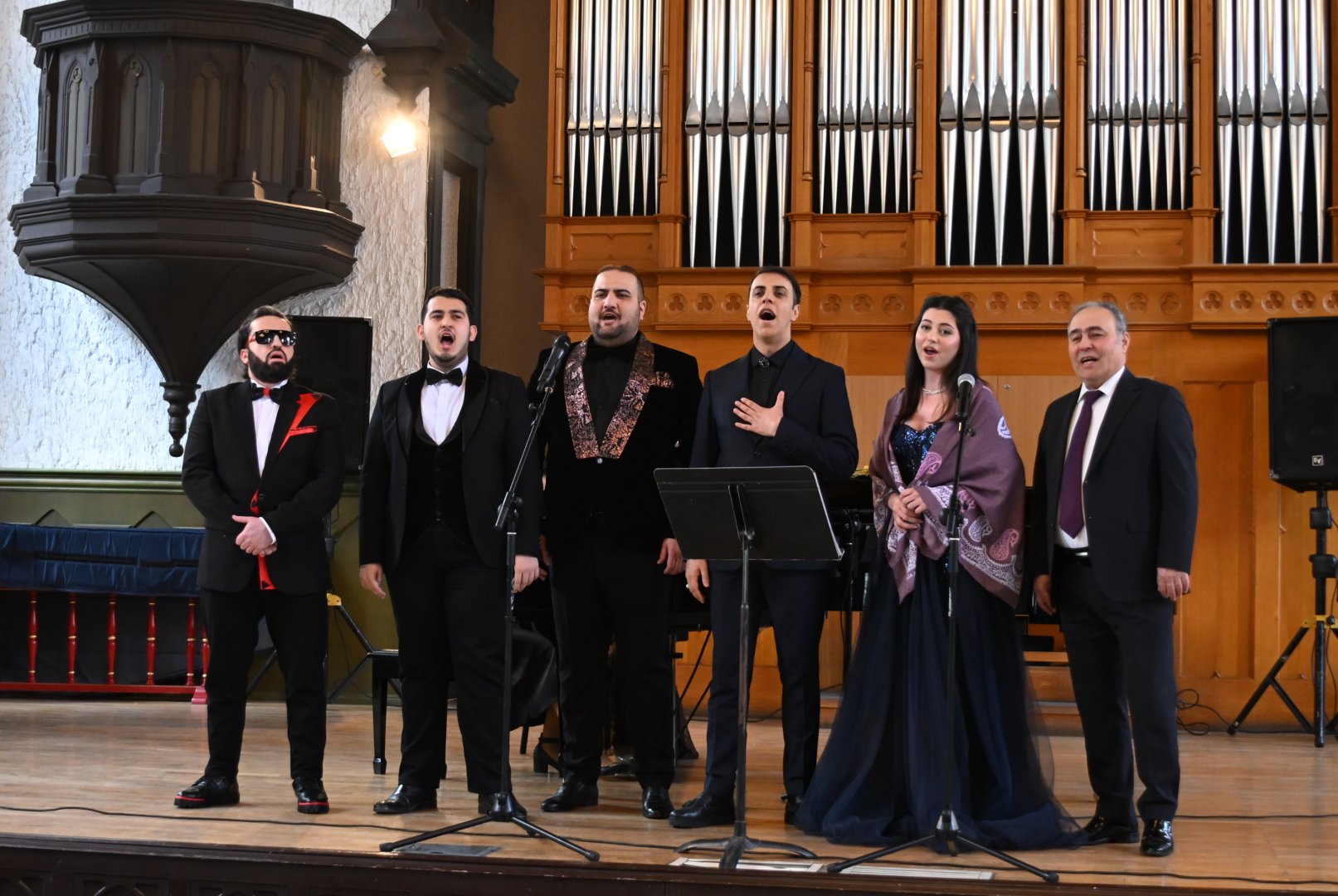 Музыка без возраста – как прошел диалог поколений в Баку (ФОТО)