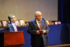 День национального театра Азербайджана отметили исторической премьерой и церемонией награждения (ФОТО)