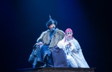 День национального театра Азербайджана отметили исторической премьерой и церемонией награждения (ФОТО)