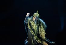 День национального театра Азербайджана отметили исторической премьерой и церемонией награждения (ФОТО)