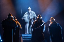 День национального театра Азербайджана отметили исторической премьерой и церемонией награждения (ФОТО)