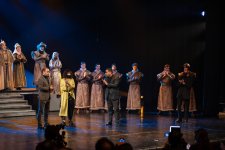 День национального театра Азербайджана отметили исторической премьерой и церемонией награждения (ФОТО)