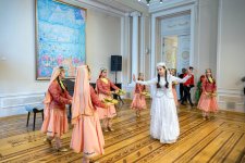Праздник ветра и пробуждения весны в азербайджанских танцах (ФОТО)