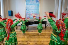 Праздник ветра и пробуждения весны в азербайджанских танцах (ФОТО)