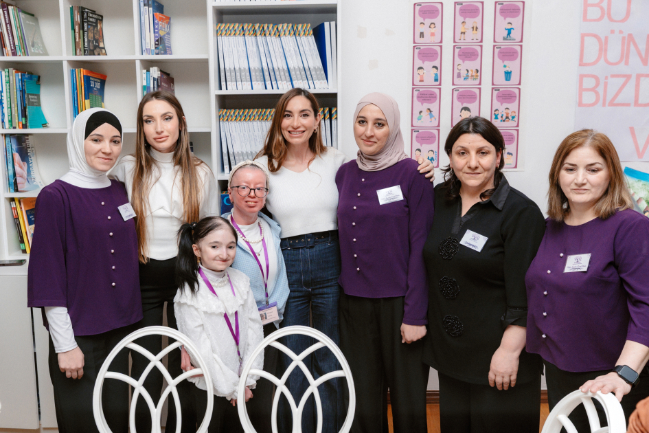 Лейла Алиева, Арзу Алиева и Алена Алиева побывали в Центре «Поддержка жизни» (ФОТО)