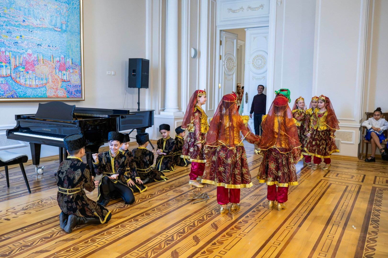 Праздник ветра и пробуждения весны в азербайджанских танцах (ФОТО)