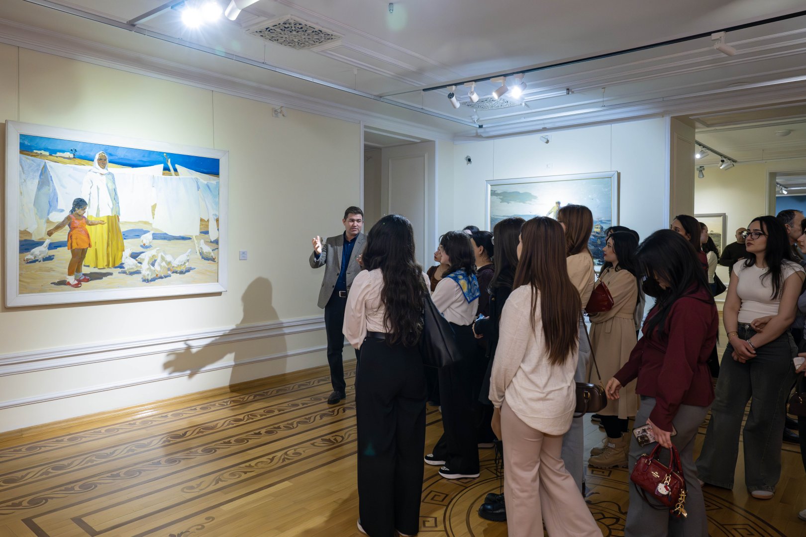 Творчество народного художника Азербайджана Давуда Кязымова глазами молодёжи (ФОТО)