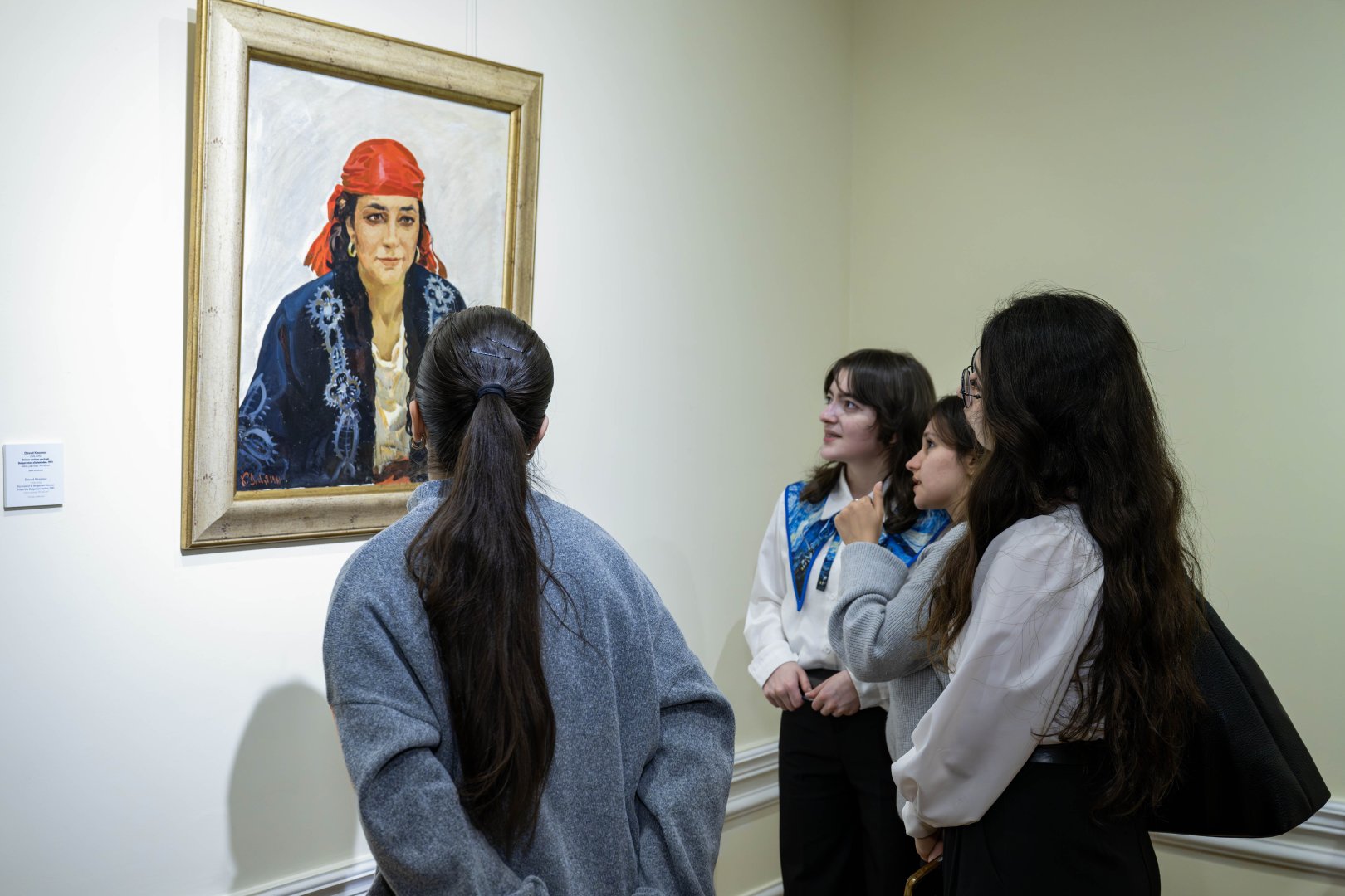 Творчество народного художника Азербайджана Давуда Кязымова глазами молодёжи (ФОТО)