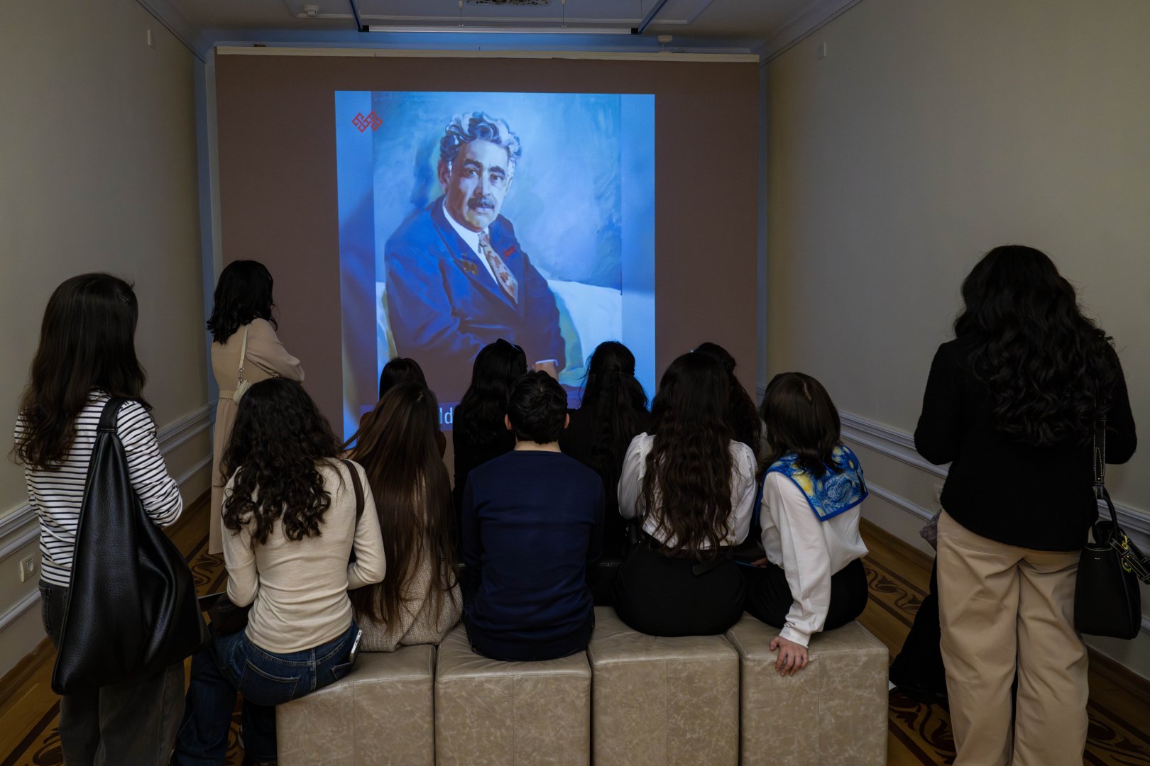 Творчество народного художника Азербайджана Давуда Кязымова глазами молодёжи (ФОТО)