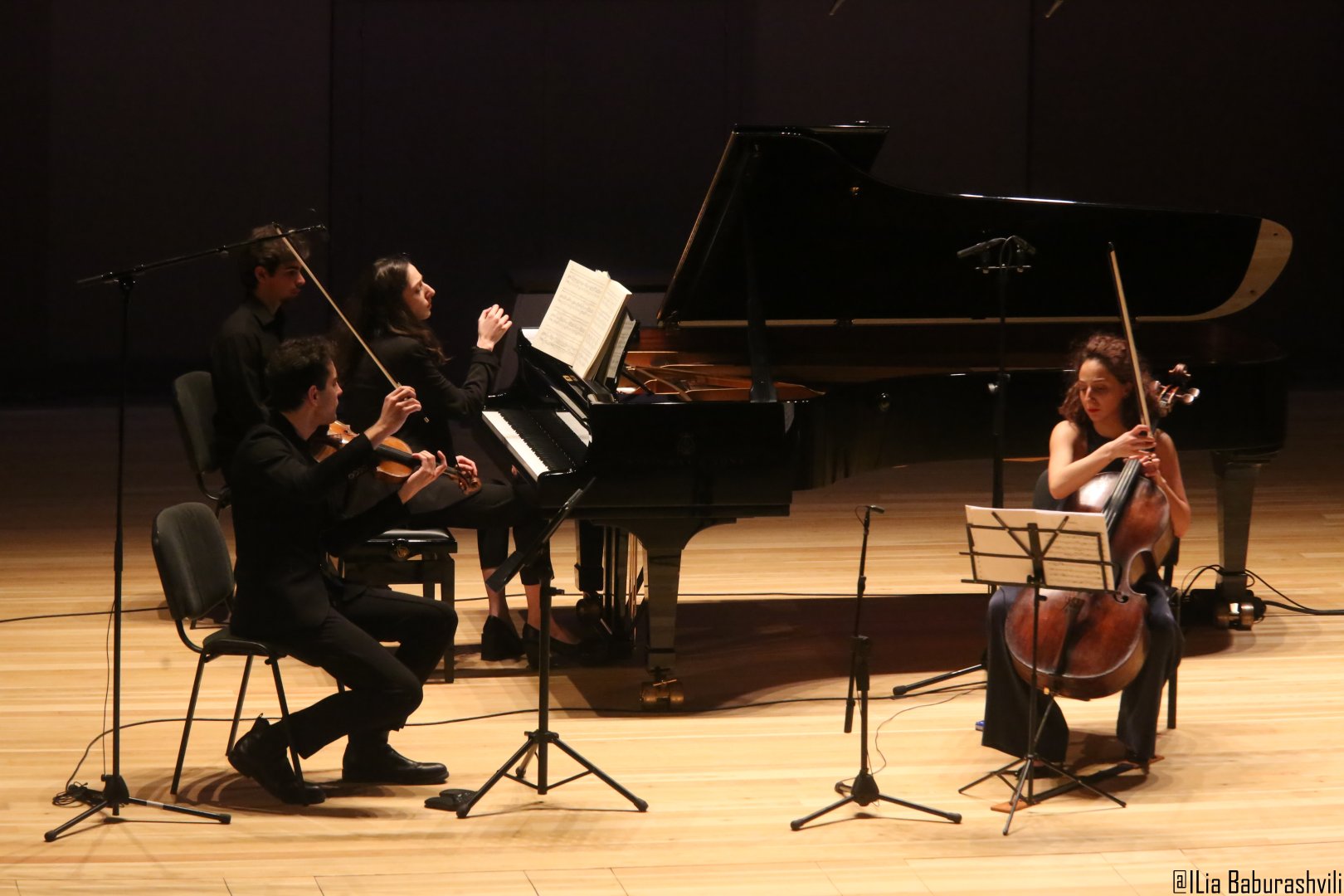 Фантазия на темы старого Тбилиси с азербайджанским музыкальным шармом (ФОТО)