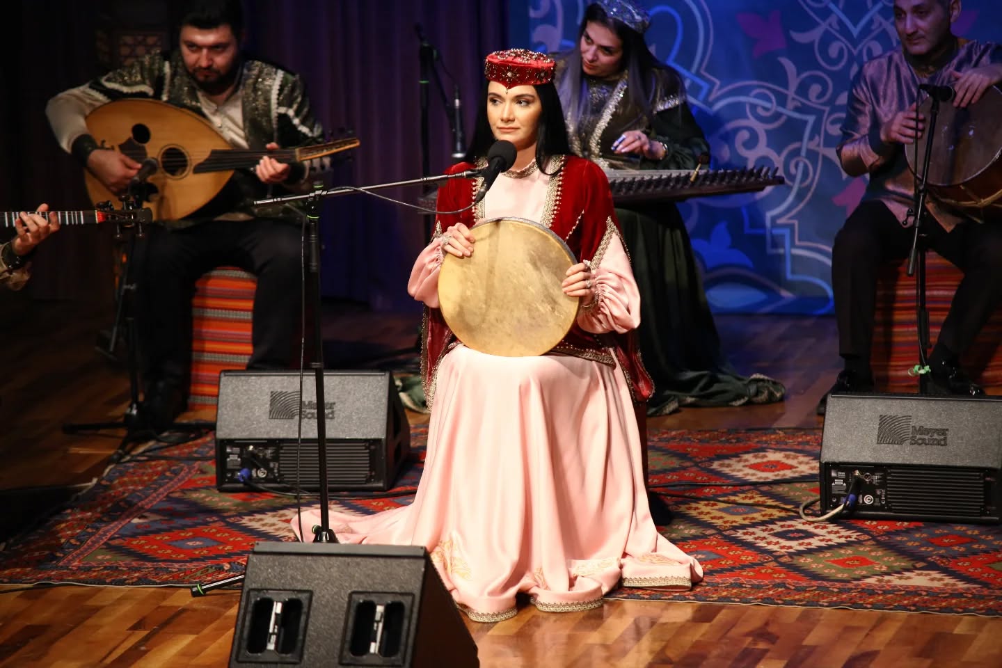 Звуки, вплетённые в вечность: вечер мугама в Баку (ФОТО)