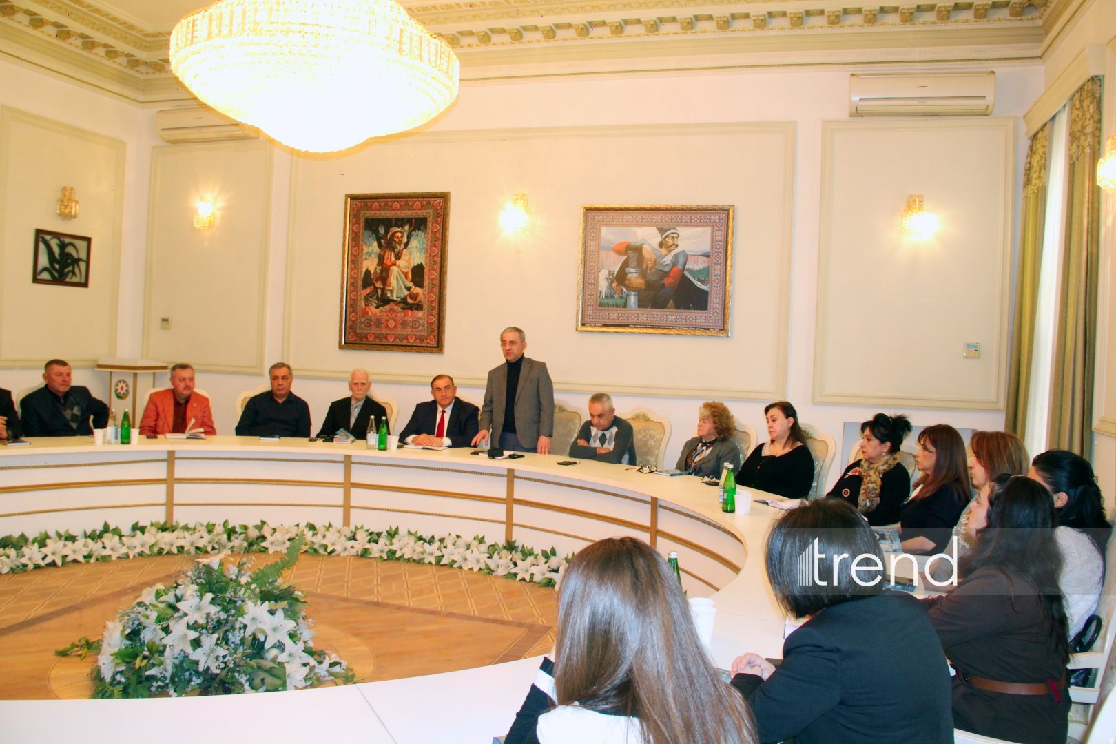 К празднику работников спецслужб Азербайджана представлено издание "На страже безопасности" (ФОТО)