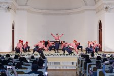 В Баку прошел праздник культуры тюркского мира - музыка, танец и фольклор (ФОТО)