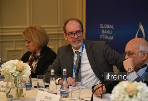 Каждый кризис одновременно создаёт и новые возможности - Аласдейр Росс