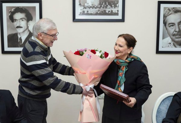 Отмечен юбилей Земфиры Абдулсамедовой - от Джульетты к десяткам ярких ролей на сцене и в кино (ФОТО)