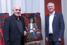 Вторая жизнь азербайджанских ковров - сочетание традиционных и современных художественных техник (ФОТО)