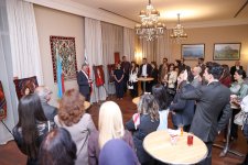 Вторая жизнь азербайджанских ковров - сочетание традиционных и современных художественных техник (ФОТО)