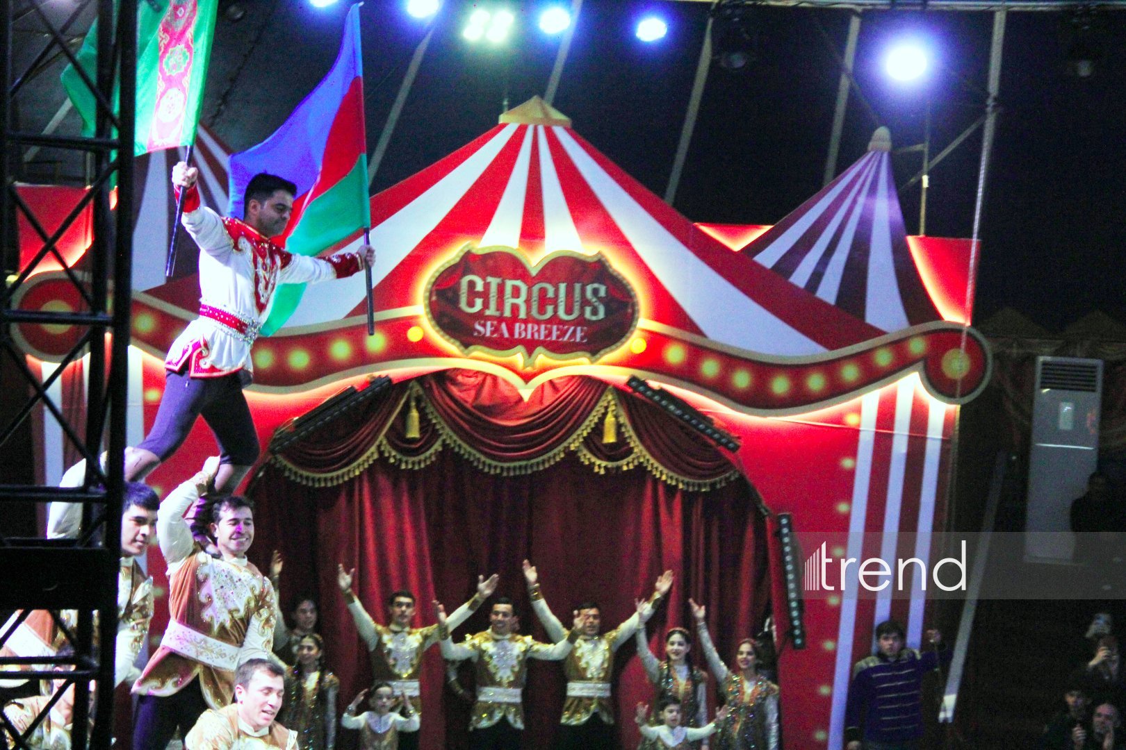 Впервые в Баку легендарное конное шоу "Галкыныш" из Туркменистана - перформанс в Circus Sea Breeze (ФОТО)