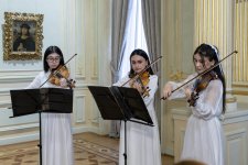 Баку в классике Detache-Sabah - мелодии скрипки в атмосферных музейных залах