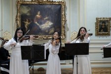 Баку в классике Detache-Sabah - мелодии скрипки в атмосферных музейных залах