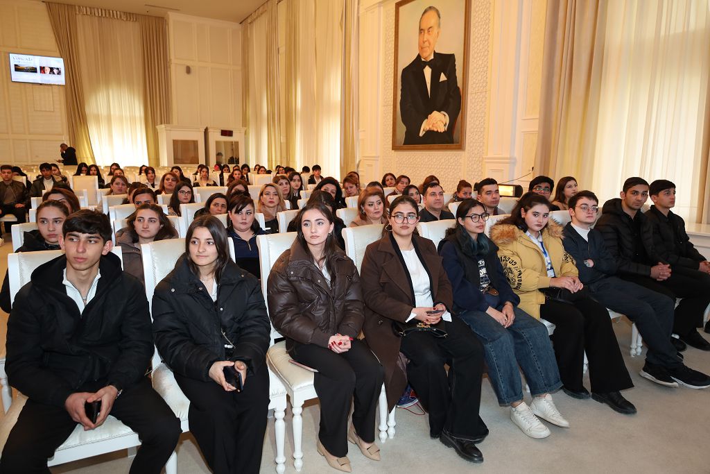 Дни кино в Гяндже - что увидели зрители (ФОТО)