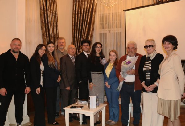 Смычок судьбы Аладдина Ягубова - пока в груди горит огонь (ФОТО)