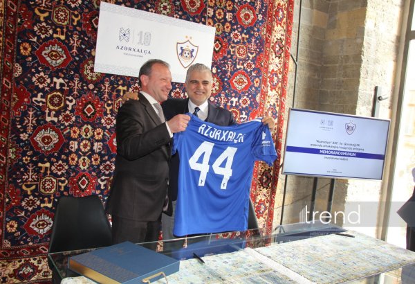 "Карабах" и "Азерхалча" подписали меморандум о сотрудничестве – будут созданы новые ковровые дизайны (ФОТО)