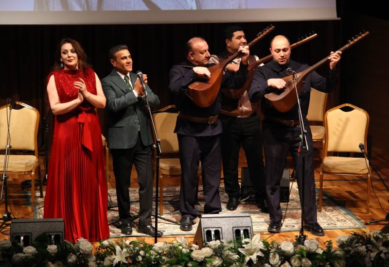 Влюбленный в Азербайджан: Ты - дыханье мое, ты - мой хлеб и вода! (ФОТО)