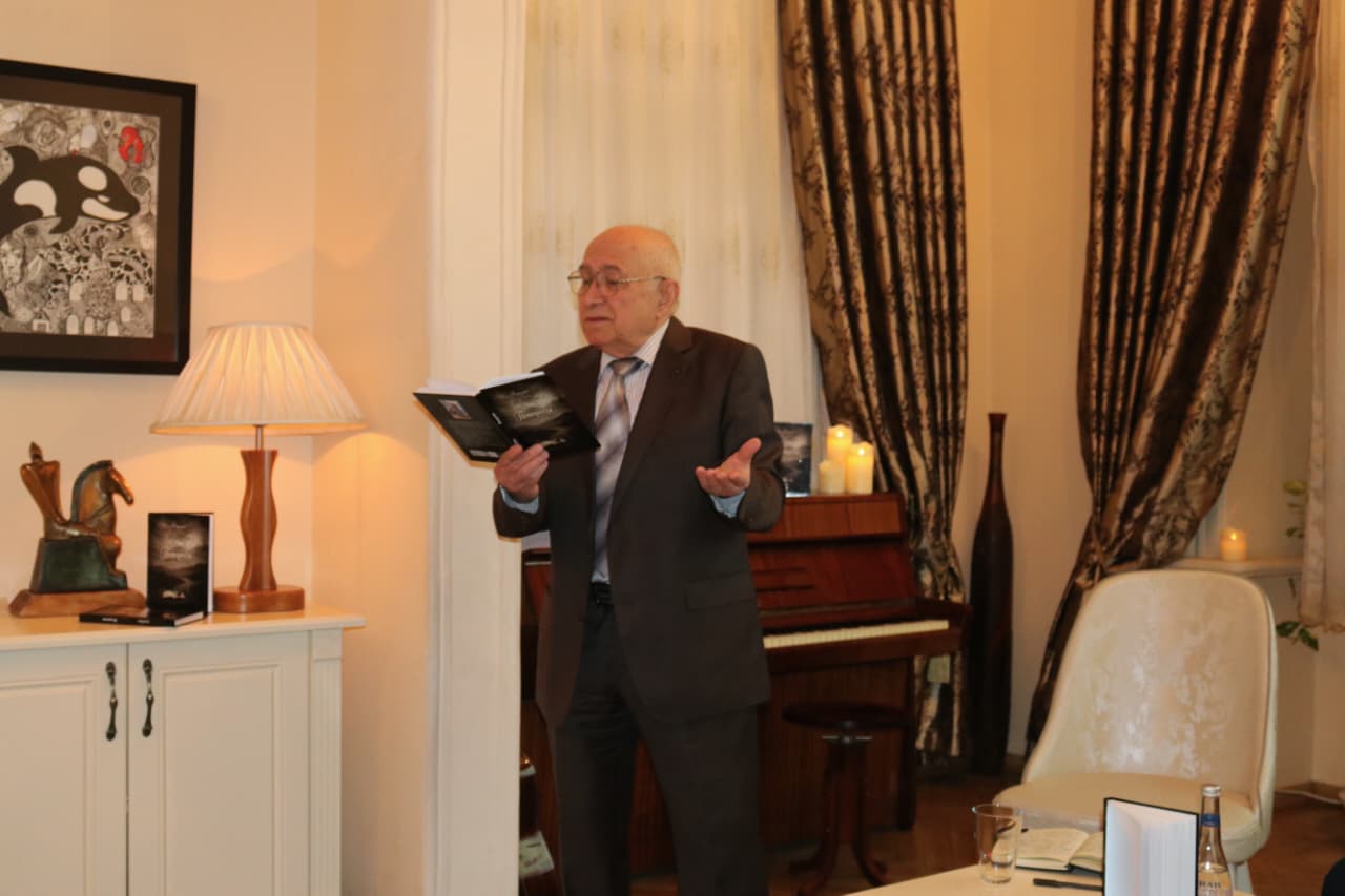 Смычок судьбы Аладдина Ягубова - пока в груди горит огонь (ФОТО)