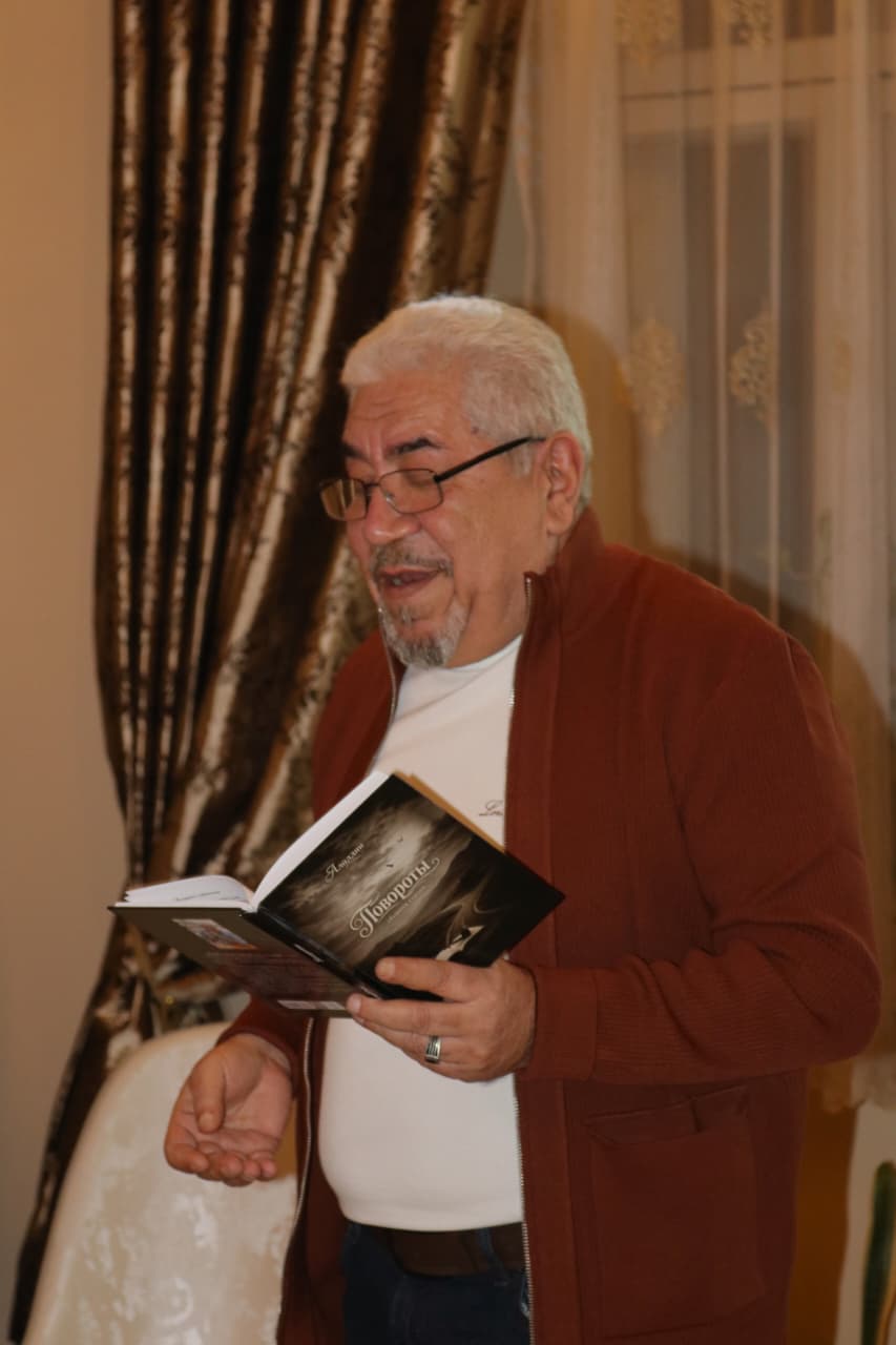 Смычок судьбы Аладдина Ягубова - пока в груди горит огонь (ФОТО)