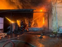 Пожар в мебельном цехе в Баку потушен (Обновлено) (ФОТО/ВИДЕО)